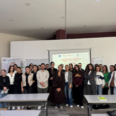 Leksion i hapur ndërgjegjësues, në bashkëpunim me përfaqësuesit e Qendrës “Streha” – Tiranë me temë: “Së bashku kundër Trafikimit të Qenieve Njerëzore”